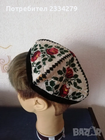 Фолклорни шапки, калпаци, фесове, бродирани тибитейки., снимка 17 - Антикварни и старинни предмети - 38397352