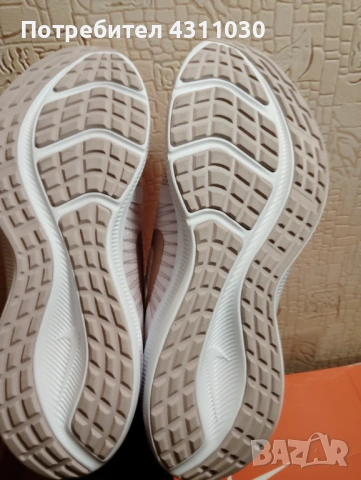 Нови мартонки  Nike 42 номер, снимка 9 - Маратонки - 53108741