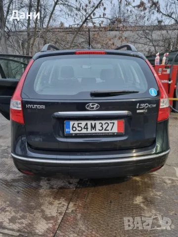 Хюндай I 30SW 1.4/16V 2010 година, снимка 7 - Автомобили и джипове - 49319605