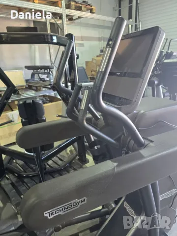 Technogym Artis Vario: крос-тренажор , снимка 4 - Фитнес уреди - 47506961