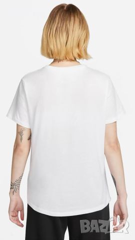 Nike Women's Club Essentials Дамска тениска / T-Shirt, снимка 6 - Тениски - 45208967