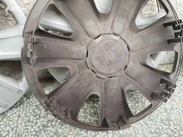 Тасове 14" 4 броя, снимка 2 - Гуми и джанти - 52128354