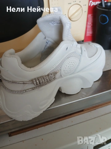 Дамски маратонки, снимка 6 - Маратонки - 53873060