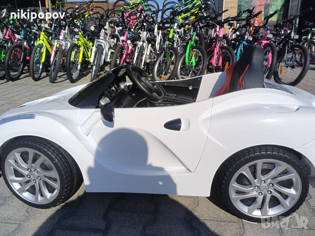 TESLA Акумулаторна кола LIBERTY бял, снимка 5 - Коли, камиони, мотори, писти - 53849474