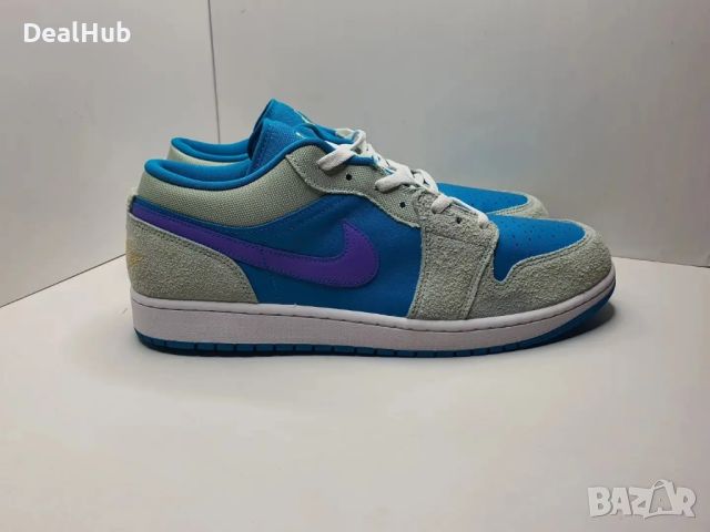 Кецове Nike Air Jordan 1 Low

Чисто нови с кутия.

Размер 48.5 стелка 32 см.

Цена 159 лв., снимка 1 - Кецове - 45913602