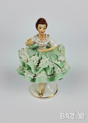Порцеланова балерина със зелена рокля - Sandizell, Dresden