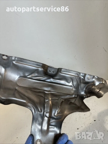 Защитен капак за топлинен щит за Volvo XC60 2.0D (2011) 31293261, снимка 2 - Части - 53742683