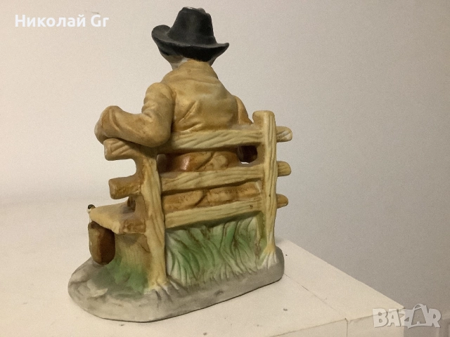 Фигурка порцелан  отличен състояние  височина 18 см диаметър 14 см стил Каподемонте, снимка 5 - Колекции - 52372731