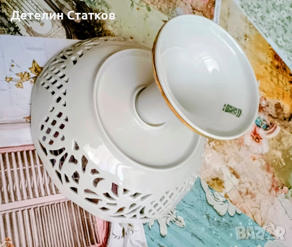 Порцеланова чиния/купа на столче, снимка 2 - Сервизи - 54121079