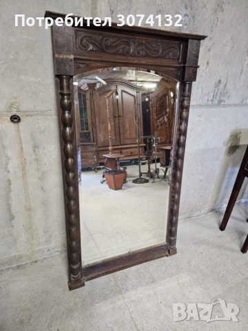 Голямо огледало с фрезовани елементи