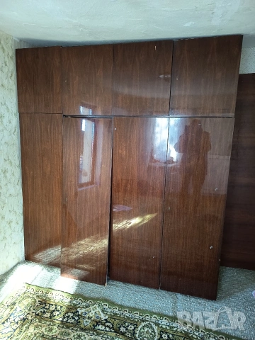 Четирикрилен гардероб