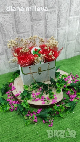 Специална аранжировка за 8ми Март!!, снимка 3 - Декорация за дома - 53219331