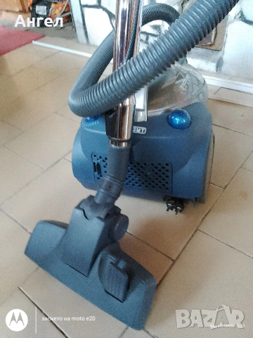 Прахосмукачка STAR LIGHT c HEPA филтър 700W, снимка 3 - Прахосмукачки - 53441467