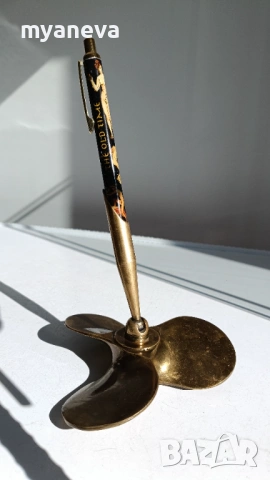 Vintage поставка за химикал във формата на корабна перка (пропелер) . , снимка 2 - Антикварни и старинни предмети - 53816881