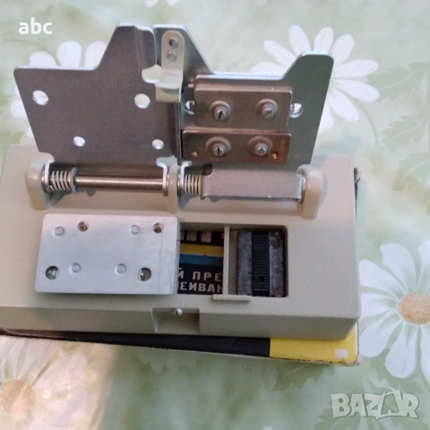Лепачка за 8мм. филм, снимка 2 - Други жанрове - 53322681