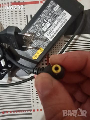 adapter fujitsu 19v 4.22a, снимка 2 - Лаптоп аксесоари - 45437509