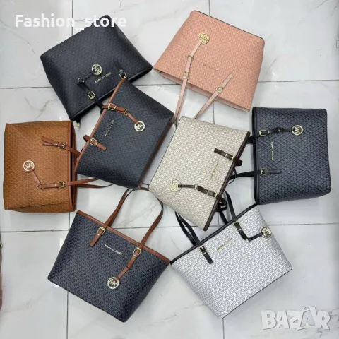 Дамска чанта Michael Kors, снимка 1 - Чанти - 48027130