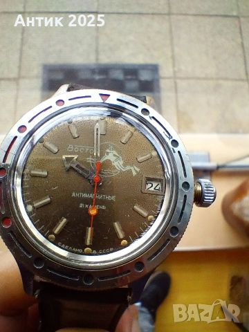 Часовник Восток антимагнитен, 21 камък, ръчно навиване (СССР)не работи!, снимка 9 - Антикварни и старинни предмети - 51987054