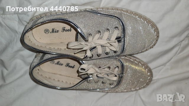 Дамски обувки , снимка 2 - Дамски ежедневни обувки - 53048386