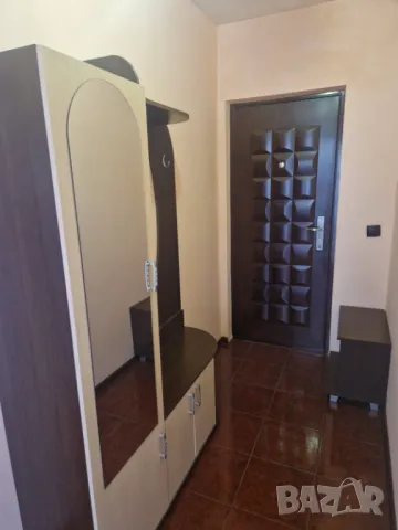 Продавам тристаен апартамент с гараж, снимка 7 - Апартаменти - 50021005