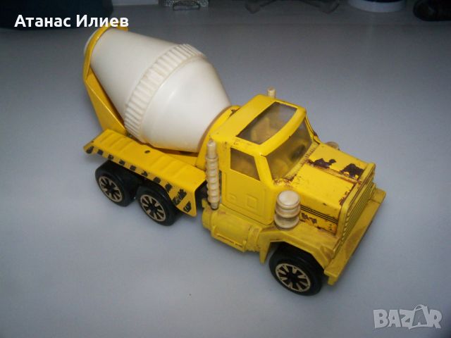 Соц ламаринено камионче бетонобъркачка, снимка 1 - Коли, камиони, мотори, писти - 45286870