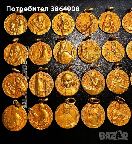 Колекция позлатени католически медальони, снимка 2 - Антикварни и старинни предмети - 54066137