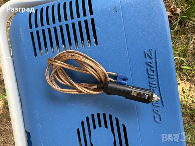 Хладилна чанта CAMPINGAZ 12V  28L, снимка 3 - Хладилни чанти - 51286273