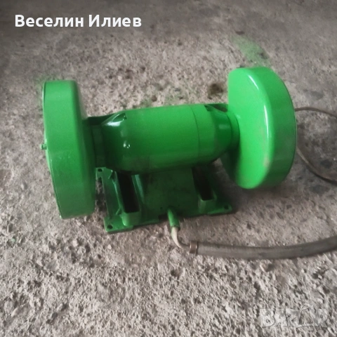Трифазен шмиргел, снимка 2 - Други машини и части - 53925231