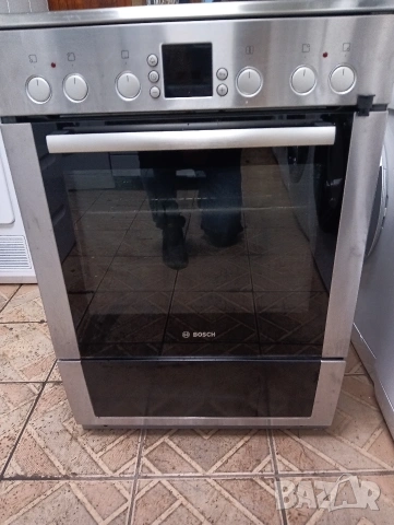 Иноксова свободно стояща печка с керамичен плот Бош Bosch с две години гаранция!, снимка 8 - Печки, фурни - 53568266