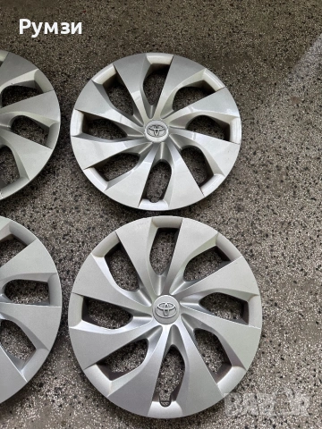 Тасове за Toyota 16 цола оригинални, снимка 3 - Аксесоари и консумативи - 54266929
