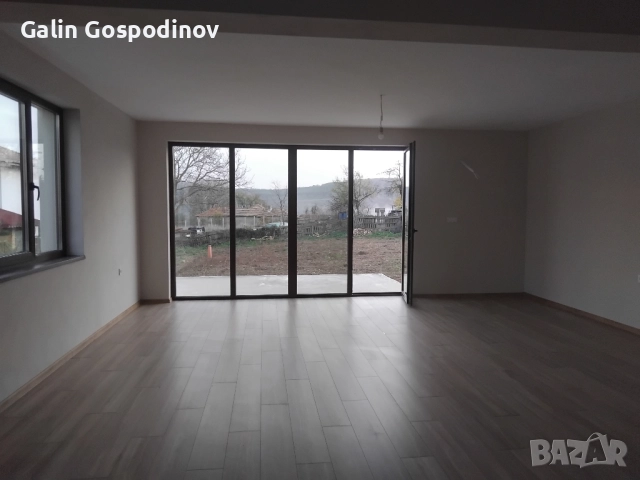 Новопостроена двуетажна къщата в село Генерал Кантарджиево с Акт 16, снимка 2 - Къщи - 46920875