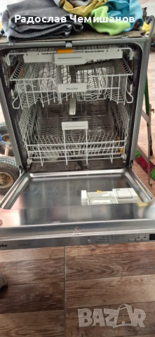 Съдомиялна за вграждане MIELE за ремонт или за части