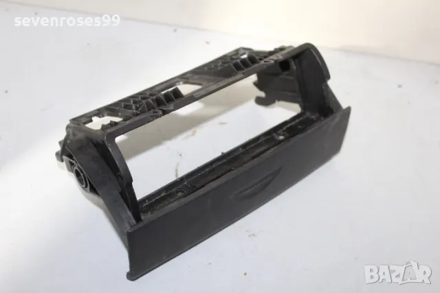 Шкафче CD Пежо 807 Peugeot 807 Citroen C8 Lancia Phedra  1491900077, снимка 2 - Части - 50322353