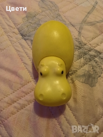 Стара руска играчка хипопотам с отваряща се уста