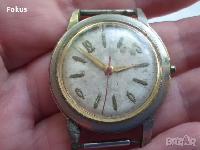 ШВЕЙЦАРСКИ МЕХАНИЧЕН ЧАСОВНИК