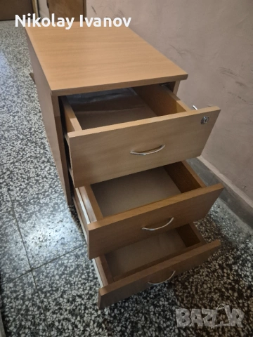 Шкафчета за бюро, снимка 8 - Шкафове - 53483450