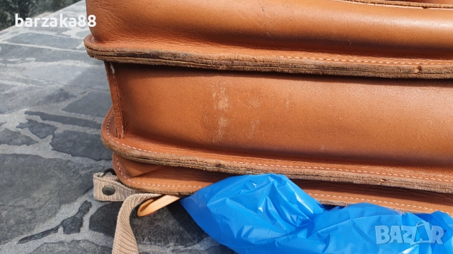 Стара кожена чанта Отлична, снимка 8 - Чанти - 52206474