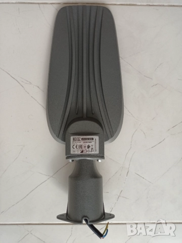 LED Прожектор Улична лампа 50W 6400K IP65 5800LM НОВА, снимка 2 - Лед осветление - 51714591