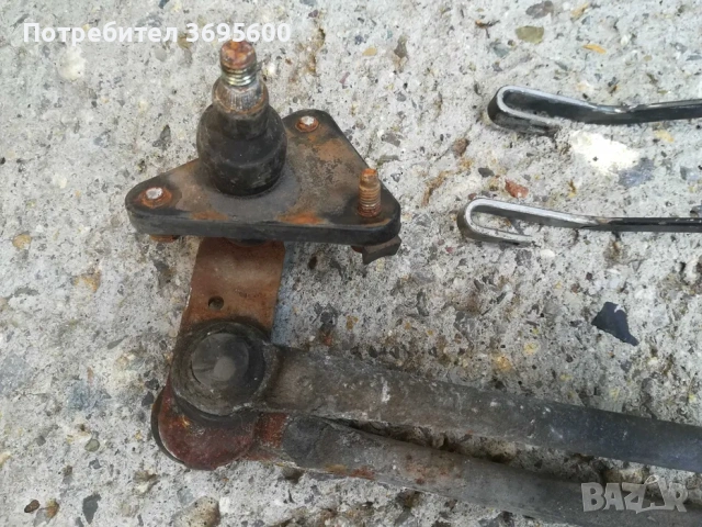 Nissan Navara Нисан Навара рамена механизъм предни чистачки, снимка 2 - Части - 53777321