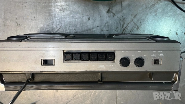 Радио касетофон Hitachi Trk 7000e, снимка 6 - Радиокасетофони, транзистори - 54293107