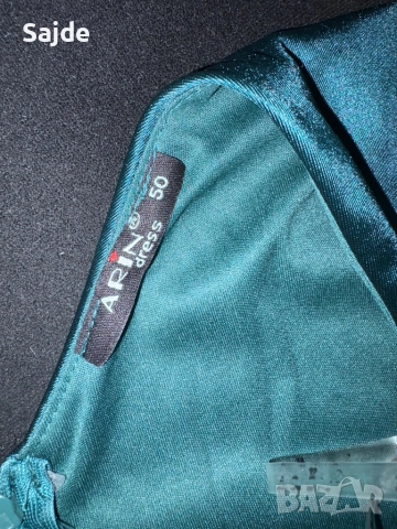 Сатенирата рокля в тъмно зелено, снимка 3 - Рокли - 51441639