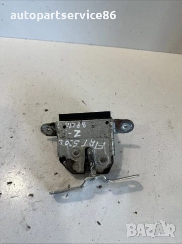 Брава за багажника на Fiat 500L, оригинална, за 1.3 M-Jet, модел 2013 г., код 51958384