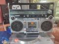 Toshiba RT-200S Radio Cassette Recorder , снимка 1 - Радиокасетофони, транзистори - 45797446