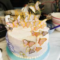 10 броя топери  пеперуди лилави розови златист кант декорация на торта мъфини, снимка 2 - Други - 45870837