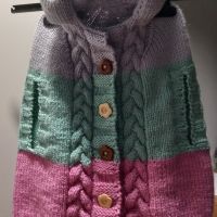 детско ръчно плетено пончо, снимка 1 - Детски якета и елеци - 45686935