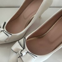 Обувки, снимка 2 - Дамски обувки на ток - 44938510