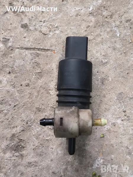 Помпа чистачки за Голф 5 Ауди А3 Пасат Туран VW Golf 5 Audi A3 8P Passat Touran Jetta VDO OEM, снимка 1