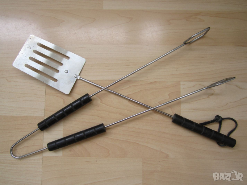 Комплект два броя прибори за барбекю - шпатула & щипки, снимка 1