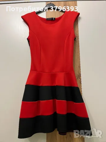 Дамска рокля с дантела