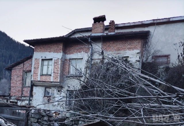 Продава се къща на два етажа, Средок, гр. Смолян , снимка 9 - Къщи - 52887529